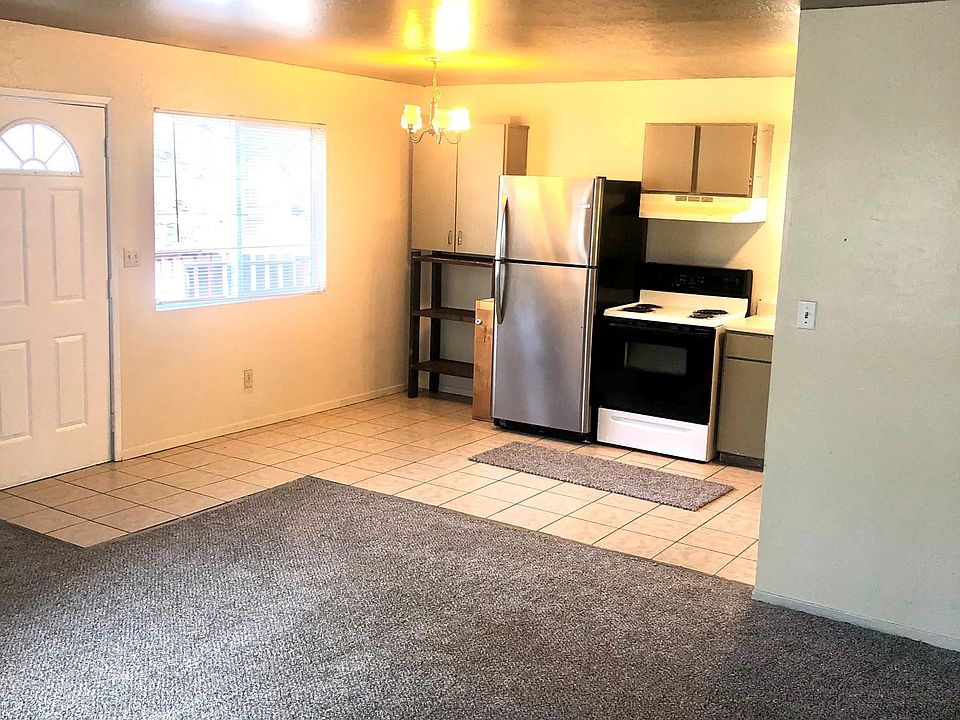 2nd image of 2663 Kubel Ave