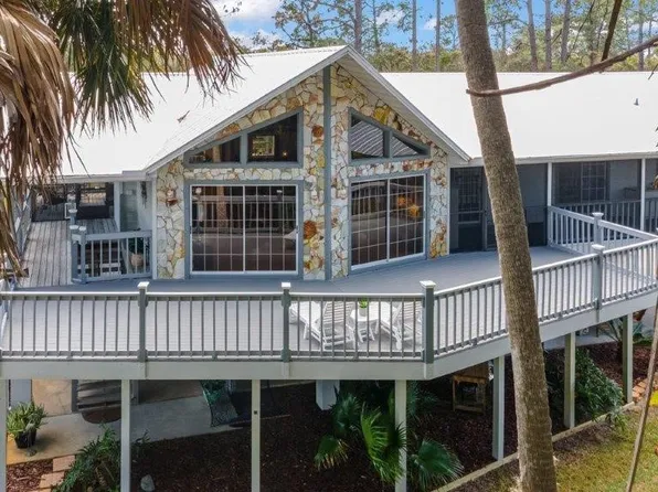 11019 W Chickasaw Ln, Crystal River, FL 34429