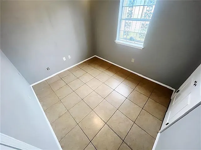 351 Glen Della Dr — Photo 7