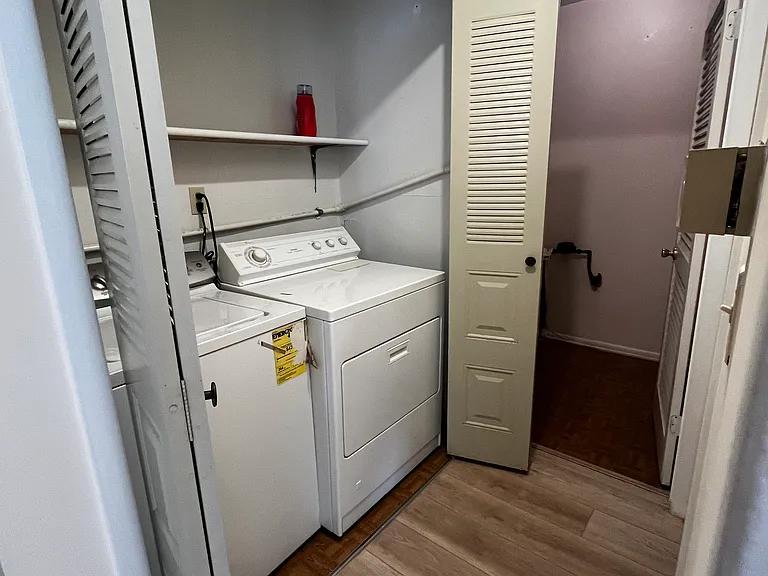 Washer dryer