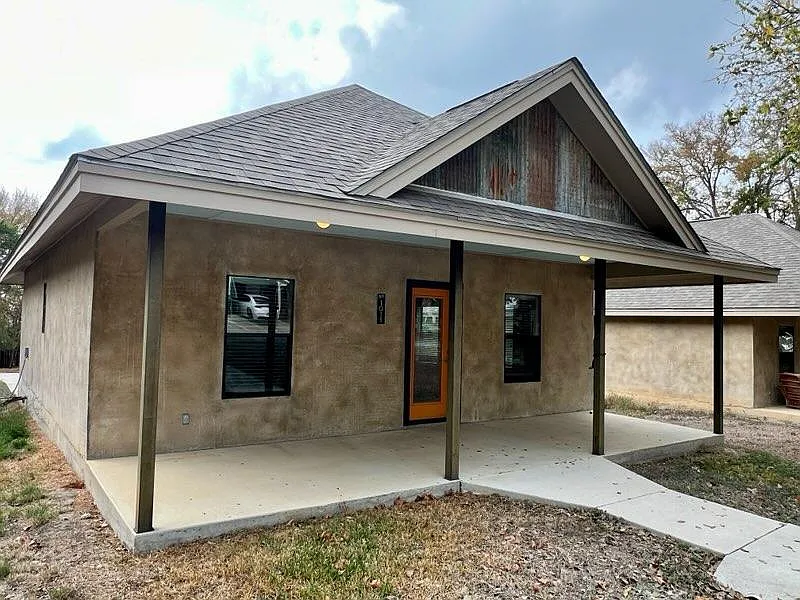 2 bed, 1200 sqft, $1,495 — Photo 1