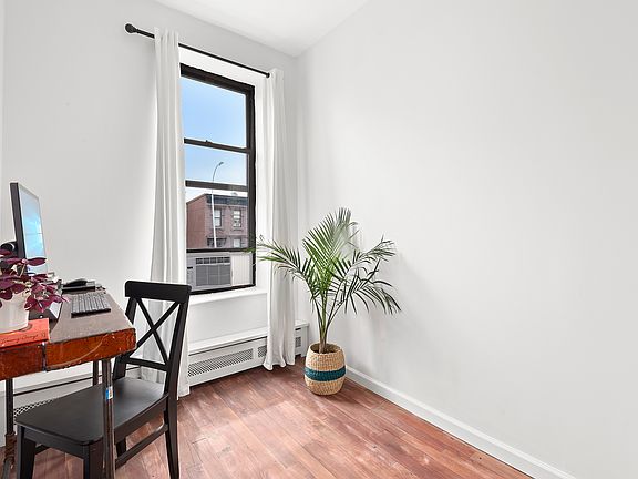 5th image of 535 Kosciuszko St #2