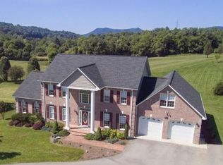42 Ashley Links Dr, Daleville, VA 24083