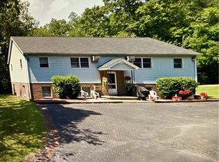 302 Pine Hollow Dr, Lowellville, OH 44436