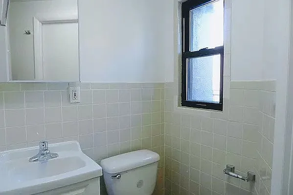 Rented by Pars Venture LLC | media 16