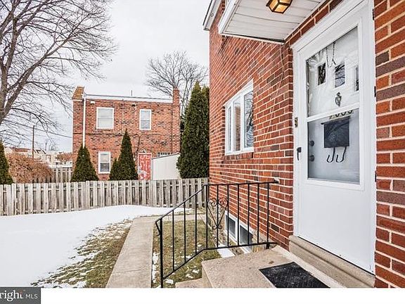 3rd image of 7809 Summerdale Ave