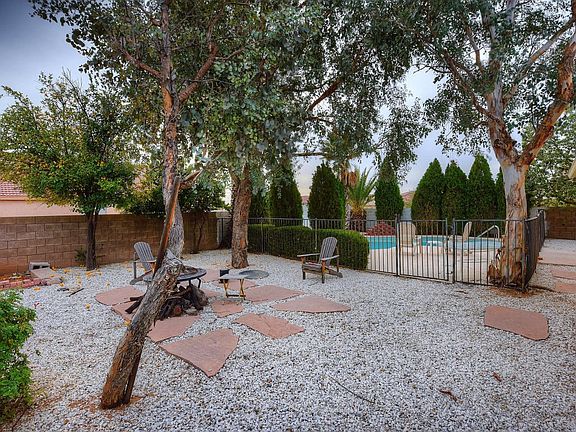 5th image of 7486 S Olinga Ave