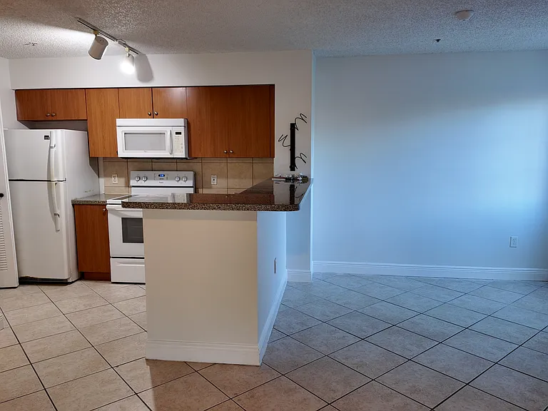 12118 Saint Andrews Pl #207 — Photo 5