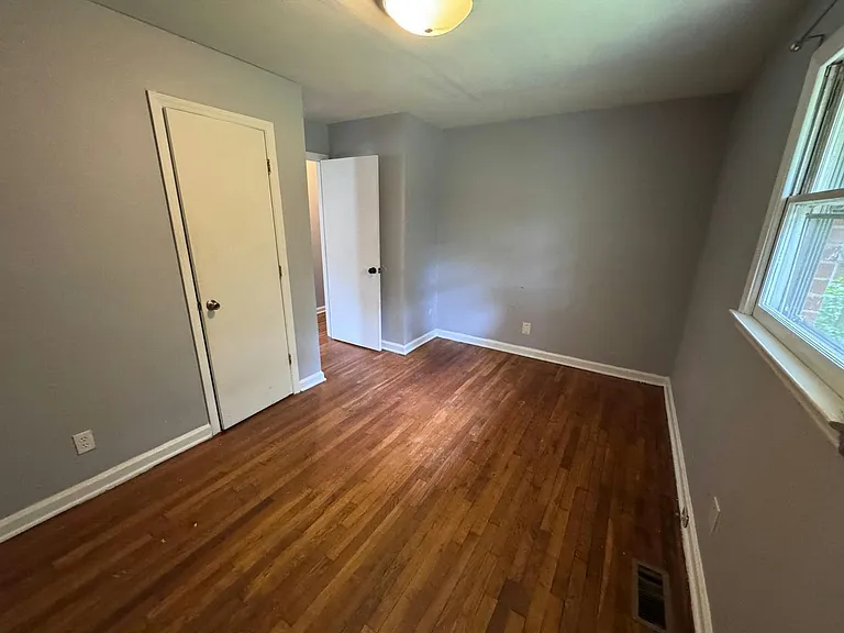 1902 Ryan St — Photo 7