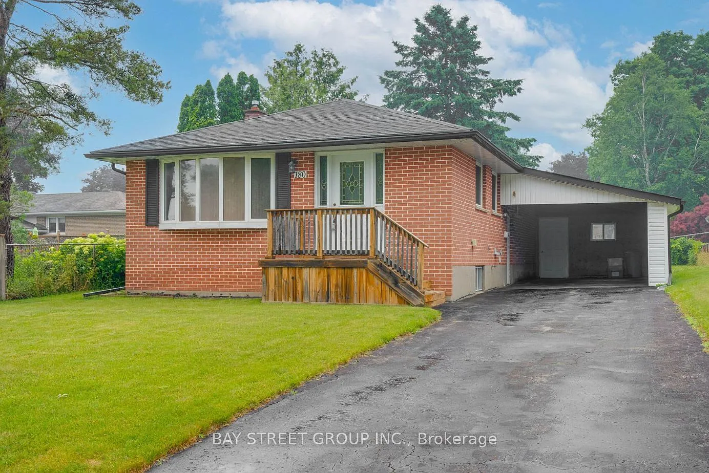 3 bed, $2,100 — Photo 1