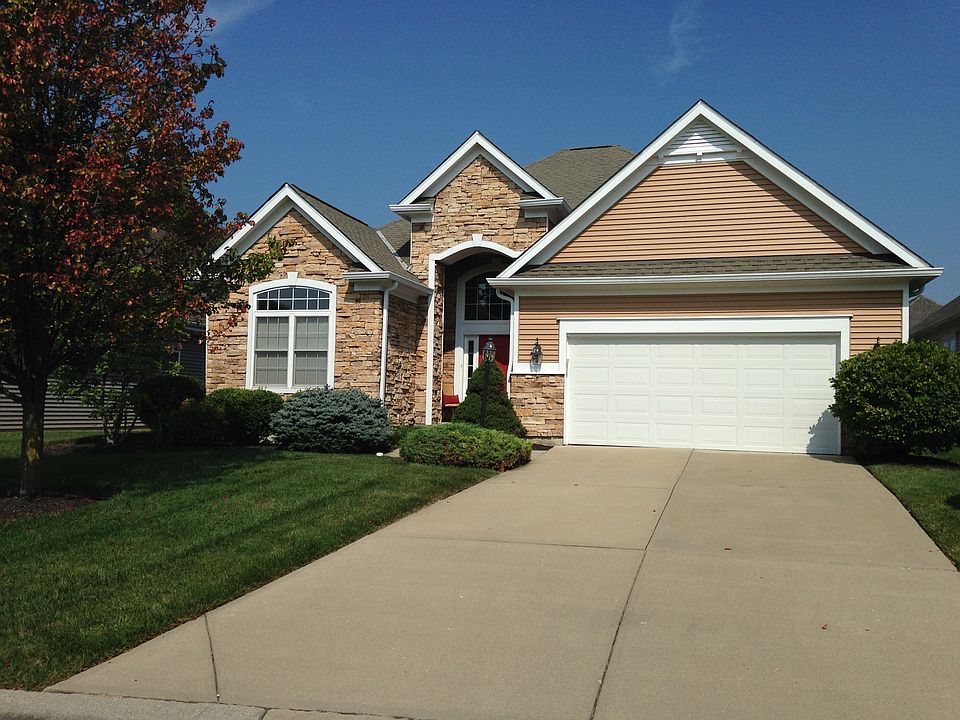 2nd image of 907 Pine Valley Ln