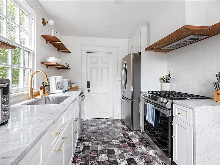 1031 Austin Ave NE #2 — Photo 31