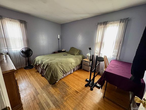 4th image of 10 Maplewood Road