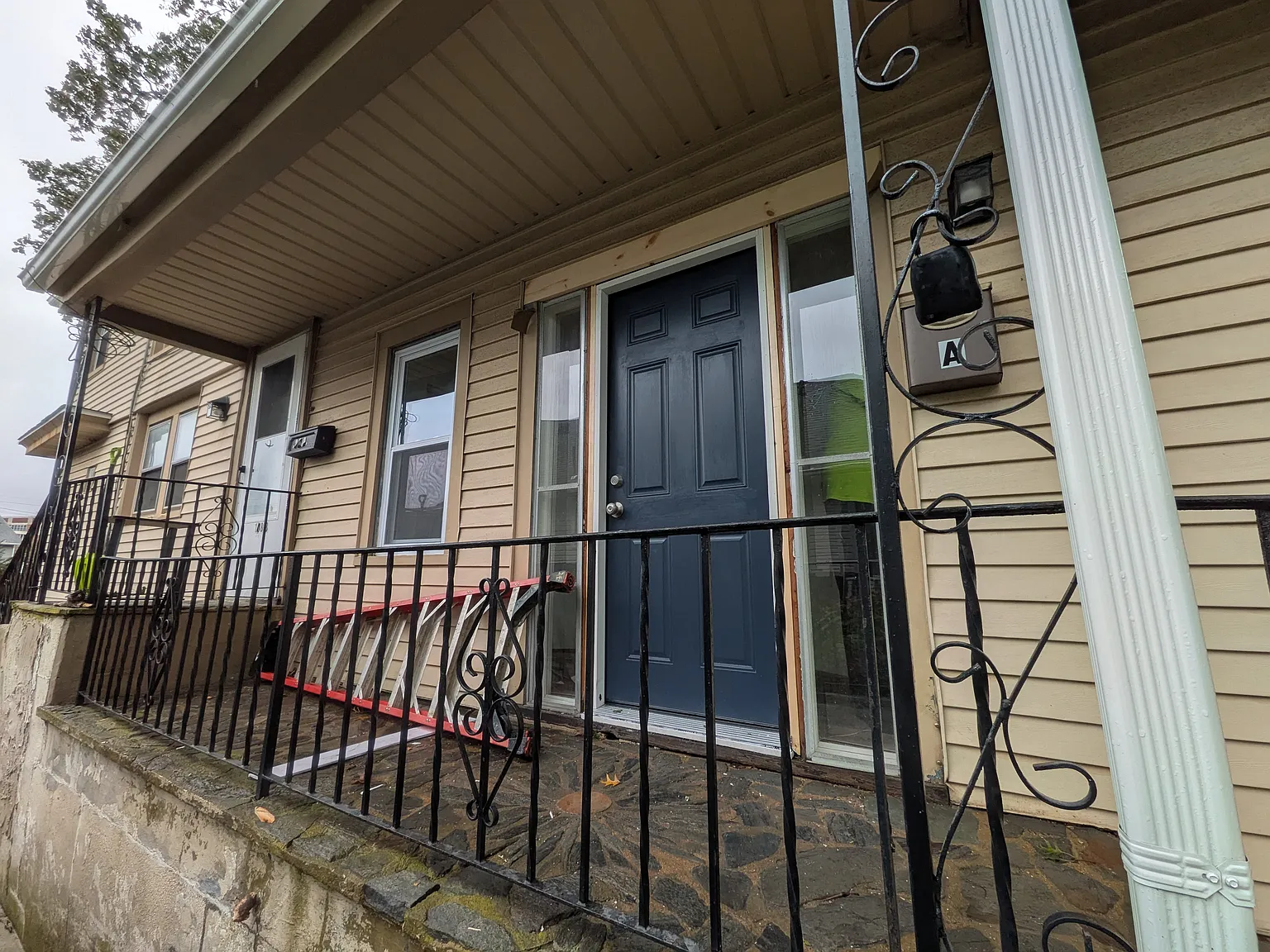 2 bed, 900 sqft, $1,800 — Photo 3