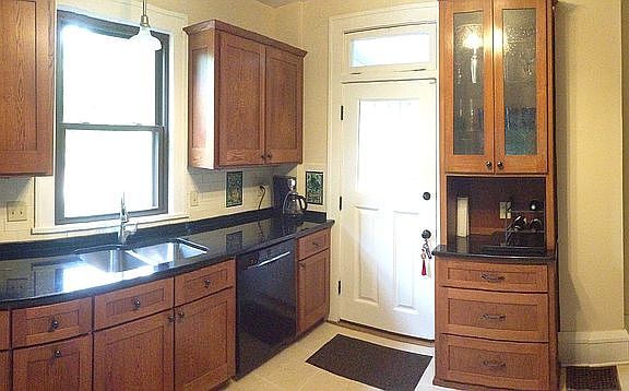 Custom Cabinets, Bosch DWash