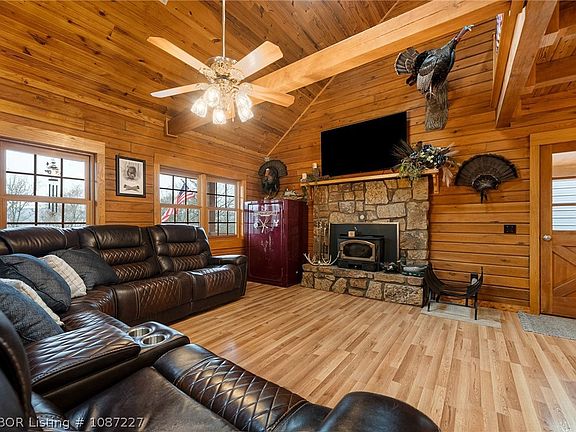 5th image of 14343 Peaceful Home Rd