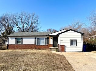 1626 S Ash Ave, Broken Arrow, OK 74012