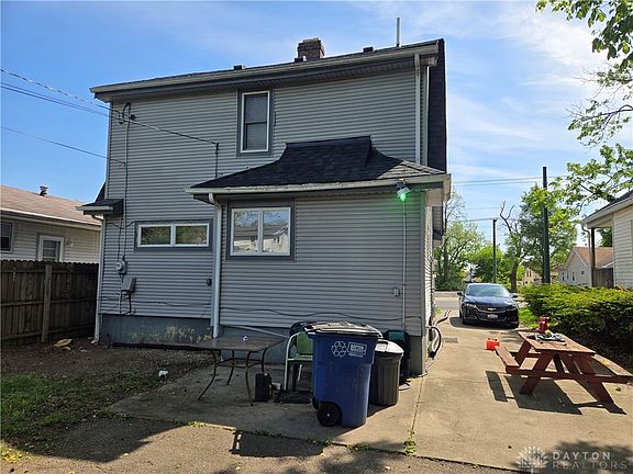 3rd image of 355 Elmhurst Rd
