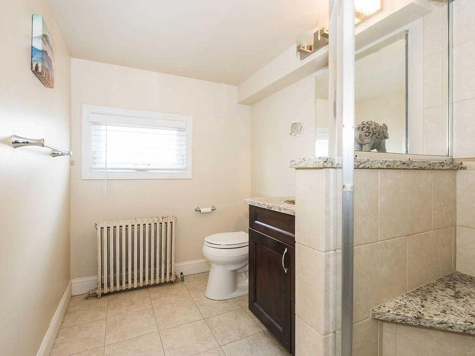 2nd image of 2086 Washington Ave #3