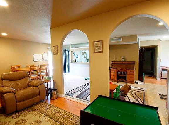 4th image of 7013 Greenview Cir S