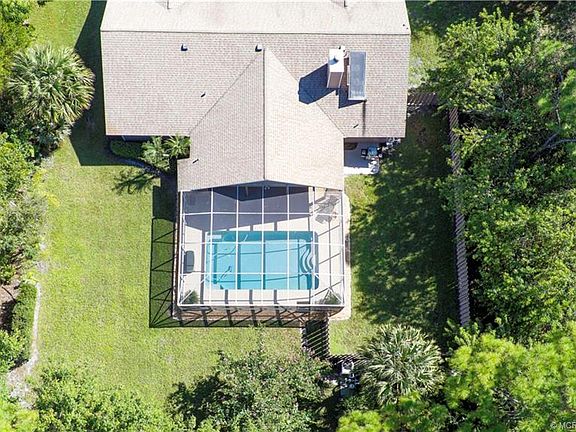 3rd image of 824 SW Wisper Bay Dr