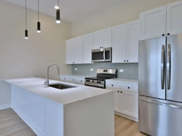 7512-7522 Madison Street