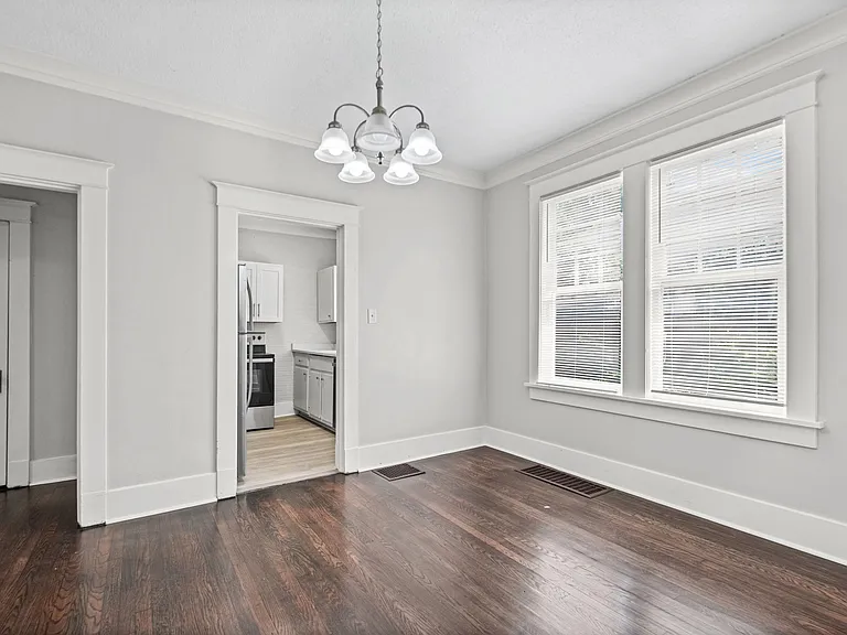 3562 Midland Ave — Photo 9