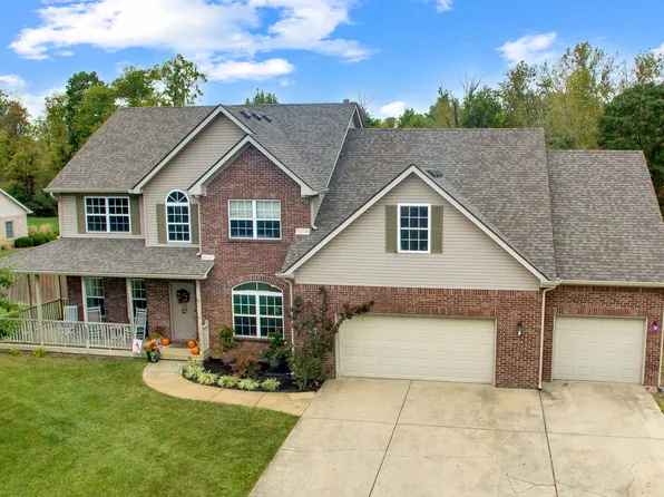 1086 W Creek Ridge Dr, Fountaintown, IN 46130