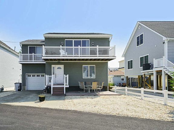 2nd image of 20 Harborside Dr W