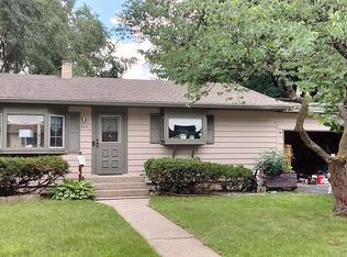383 Lloyd St, Cary, IL 60013