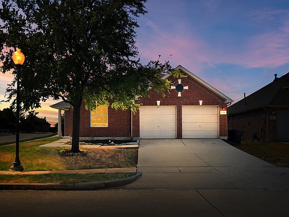 2nd image of 2701 Enchanted Eve Dr