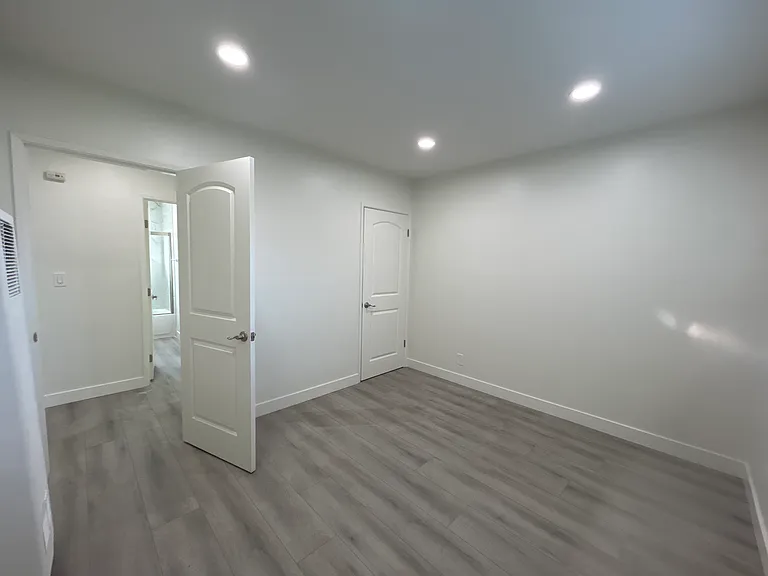309 Calle Miramar #E — Photo 9