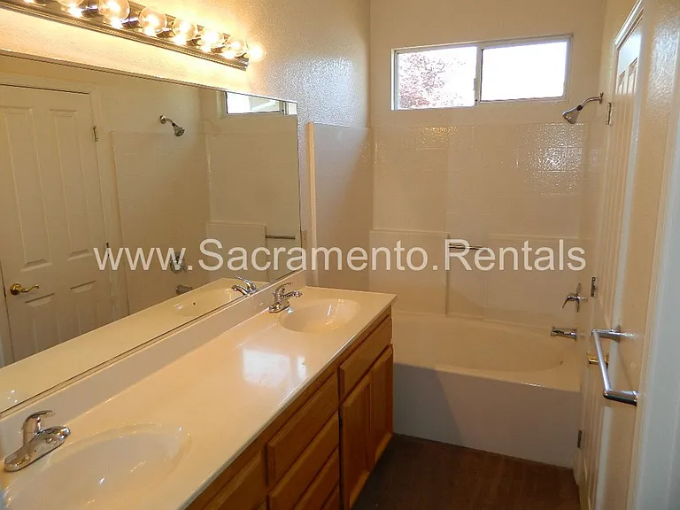 61 White Birch Ct — Photo 9