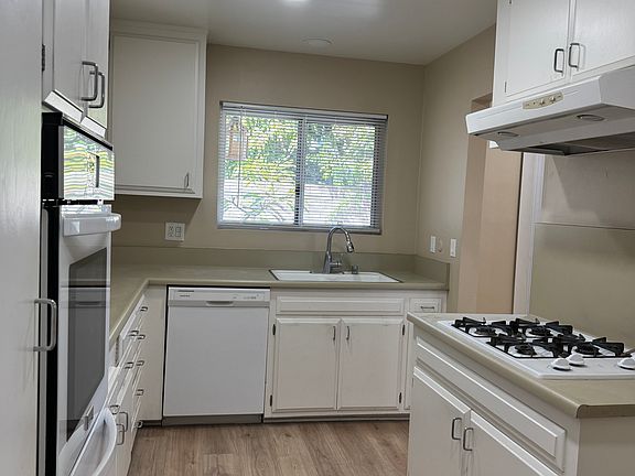 4th image of 1563 Coriander Dr APT A