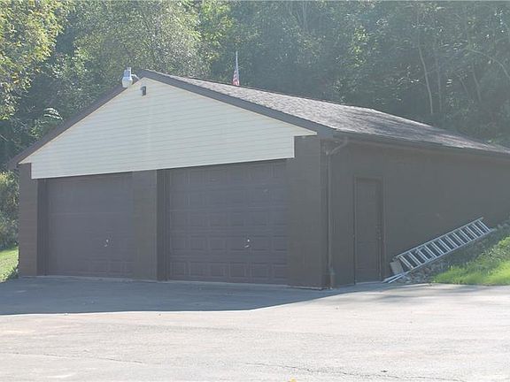 3rd image of 1100 Folly Hollow Ln