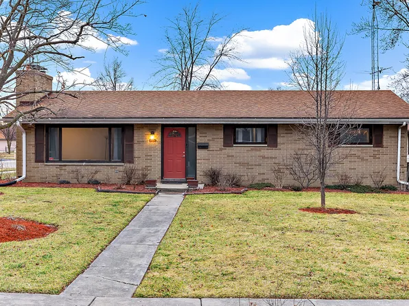 2738 Adelaide Ave, Waukegan, IL 60087