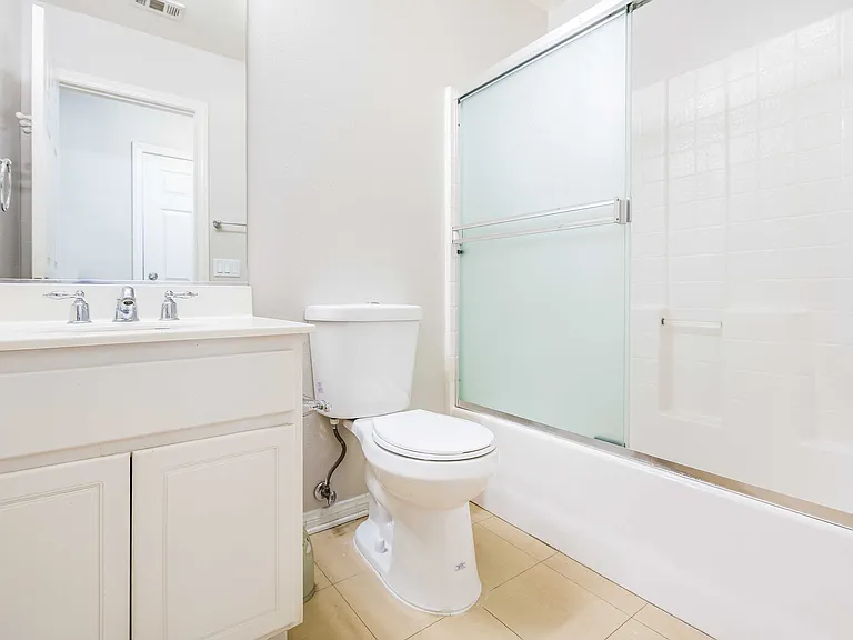 8049 Jamestown Cir — Photo 22