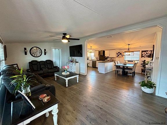 4th image of 309 Julianna Rd