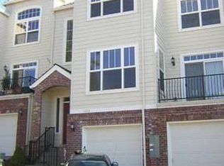 2466 NW Burnett St, Portland, OR 97229