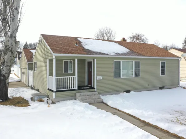 1301 N 2nd St, Aberdeen, SD 57401