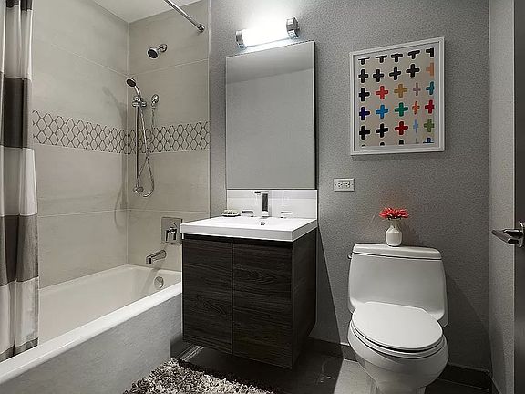 5th image of 365 Bond St APT B206