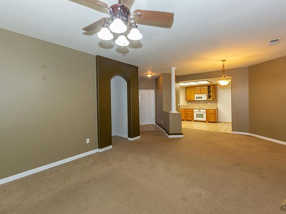 3rd image of 9814 Pavilion Dr