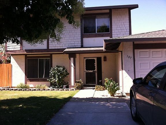 3rd image of 107 Shefield Dr