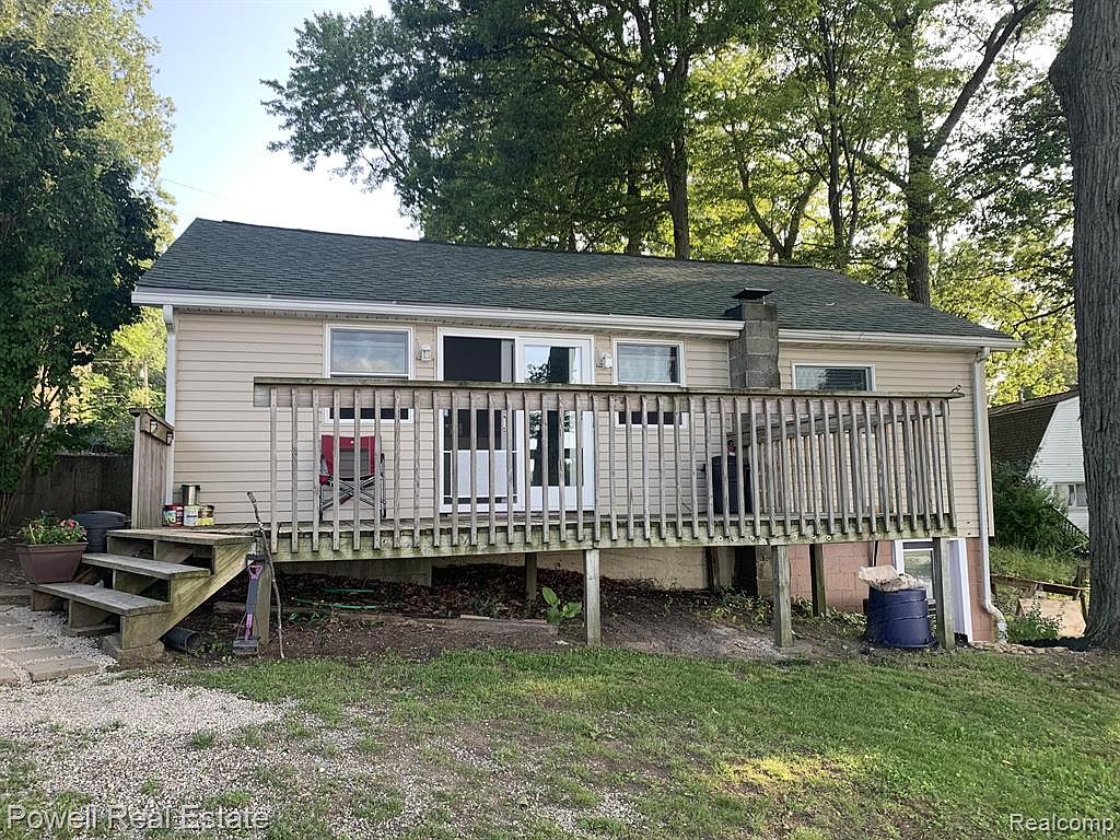 5271 Wayne Rd, White Lake, MI 48383 MLS 20230059226 Zillow