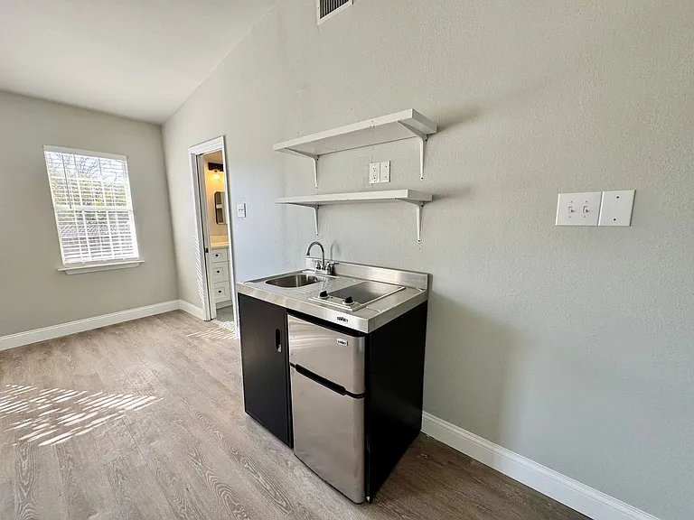 705 Sunrise Ave — Photo 17