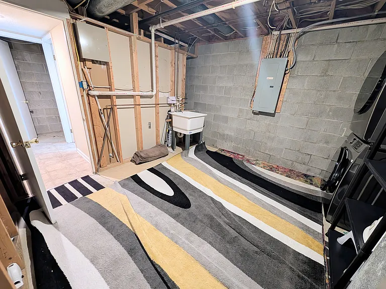 Lot of storage space in separate basement room