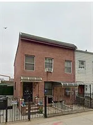 123 32nd Street