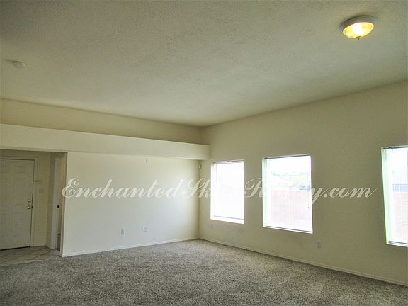 4th image of 10415 Las Palmas St NW