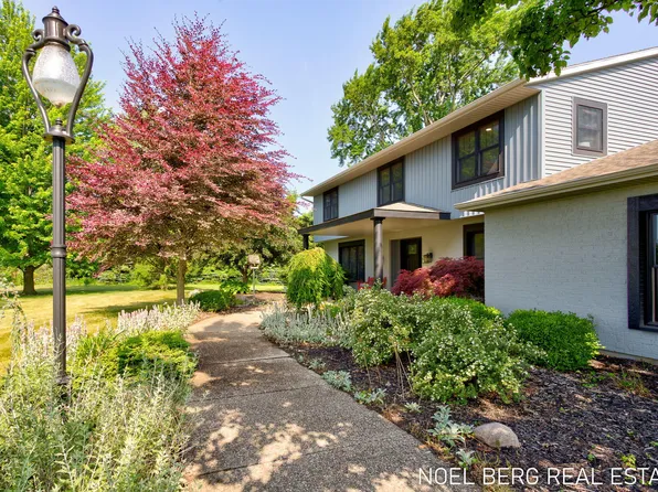 11575 Leonard St, Nunica, MI 49448