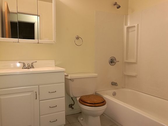 5th image of 2276 Bensonhurst Dr